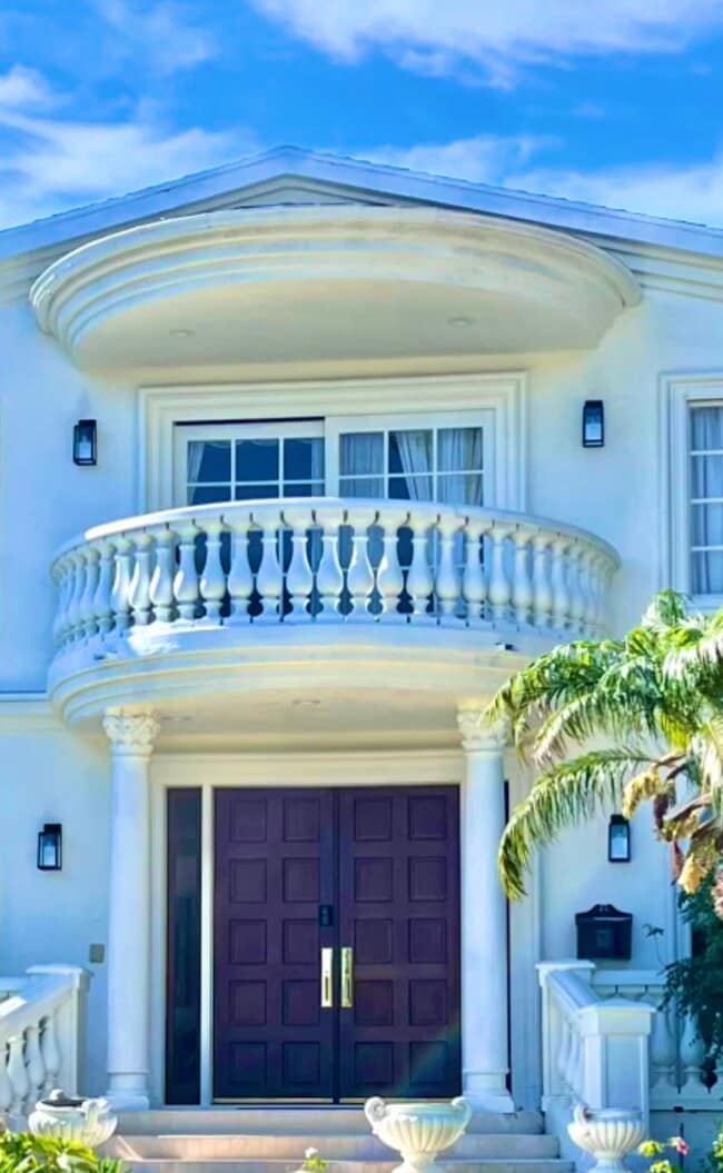 Building Photo - 921 Georgina Ave