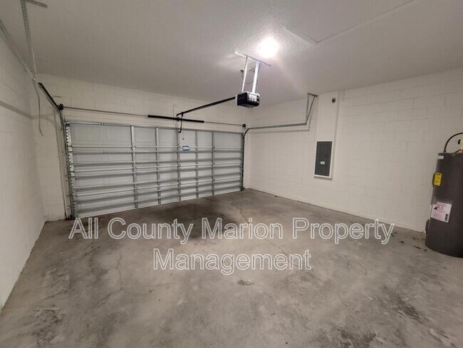 Building Photo - 405 Marion Oaks Ln