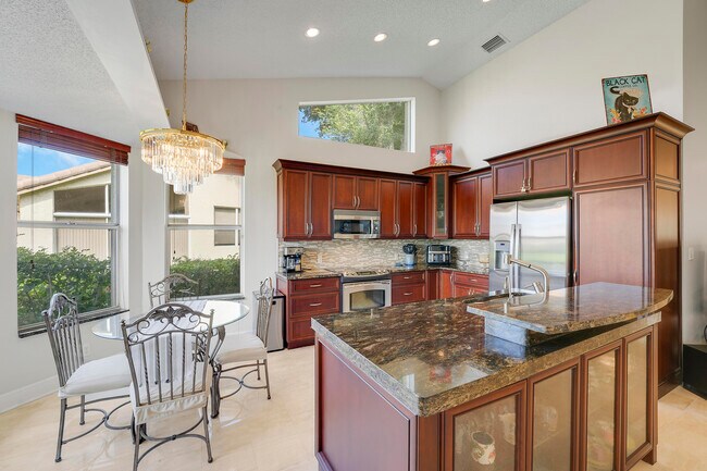 Building Photo - 7136 Ashford Ln