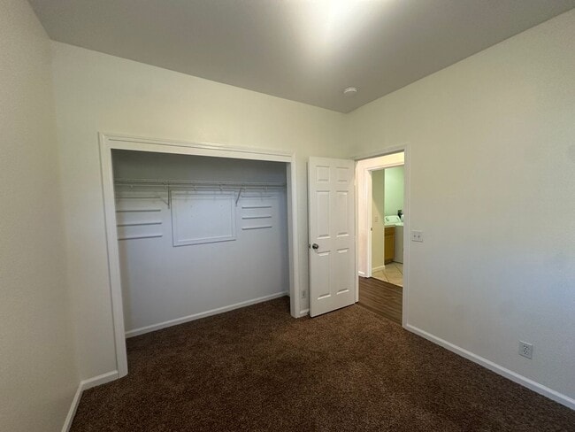 Building Photo - 2713 Donner Trail