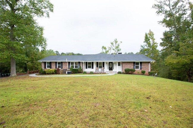 Building Photo - 2948 Legion Lake Rd