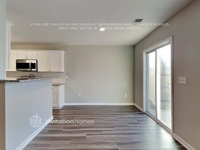 Building Photo - 1920 Northrop Dr