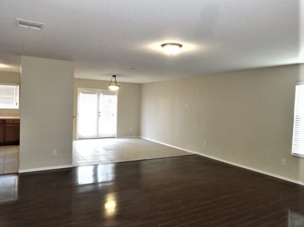 Building Photo - 7569 Vanessa Dr