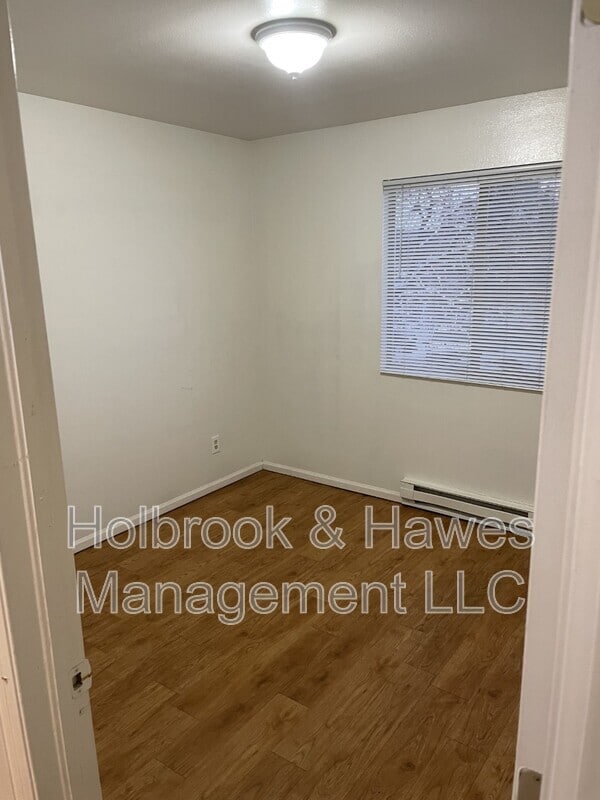 Building Photo - 4531 Boardwalk Dr