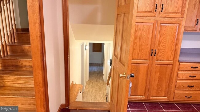 Building Photo - 3869 Midstate Rd