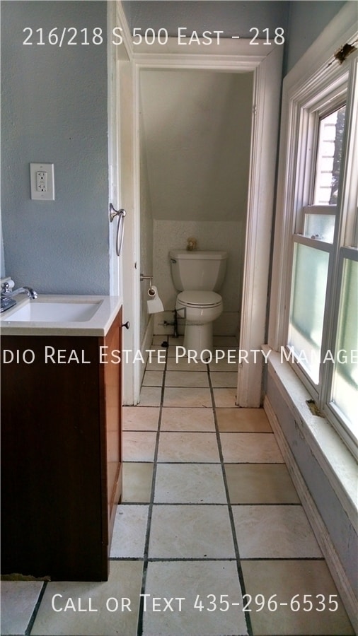 Building Photo - 216/218 S 500 East - 218-