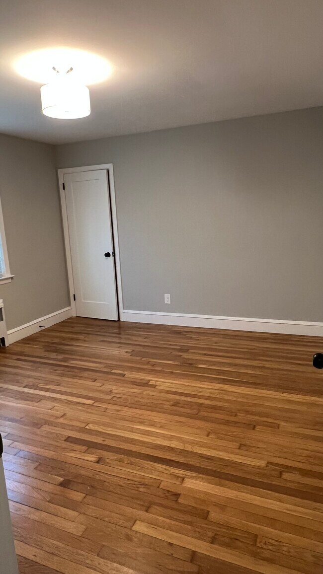 BEDROOM #2 - 84 Tyndall Ave
