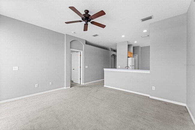 Building Photo - 8420 Deer Chase Dr