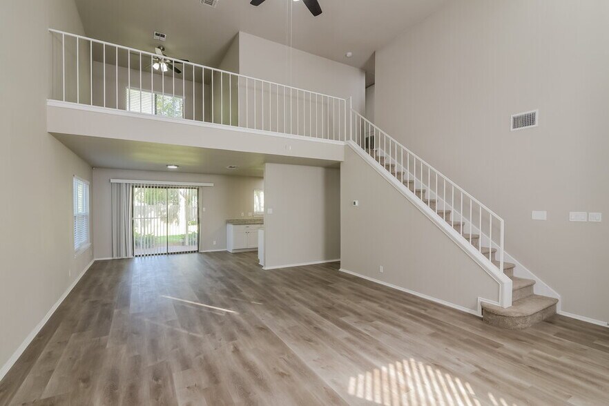 Building Photo - 9339 Autumn Sun