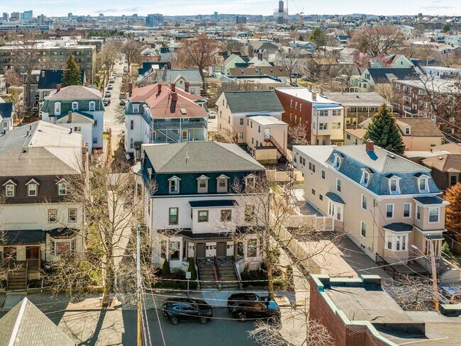 Building Photo - 18-20 Arlington St