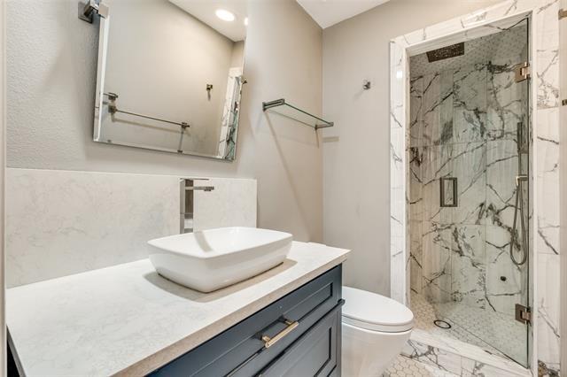 Building Photo - 3305 Rosedale Ave