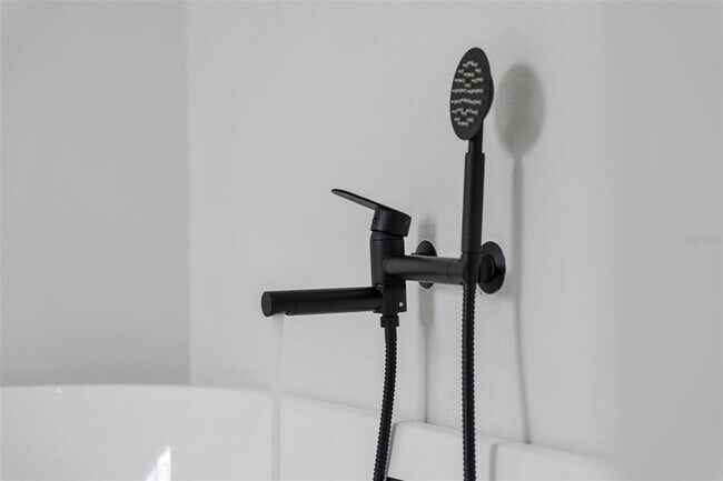 Building Photo - 2211 SW 153rd Pl Rd