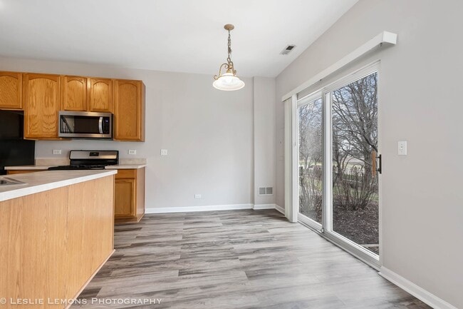 Building Photo - 4137 Blackstone Dr