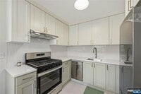 Building Photo - 901 Washington Dr