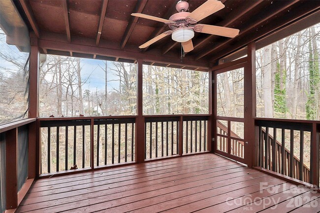 Building Photo - 6939 Brachnell View Dr