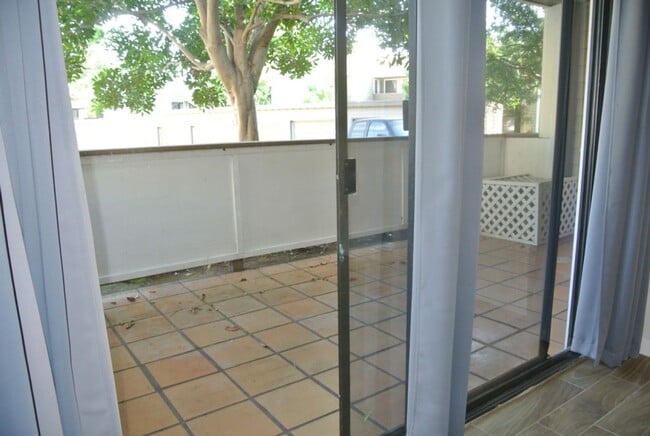 Building Photo - 1Bed/1Bath Downstairs Condo in the Shadowridge Aspens Community!~ Shadowridge