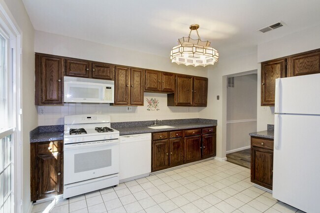 Building Photo - 11906 Shagbark Dr