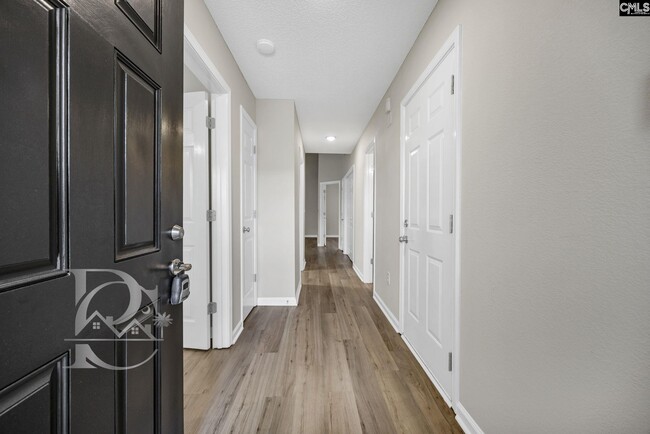 Building Photo - 815 Chablis Dr