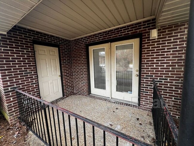 Building Photo - 1036 Ancestry Dr