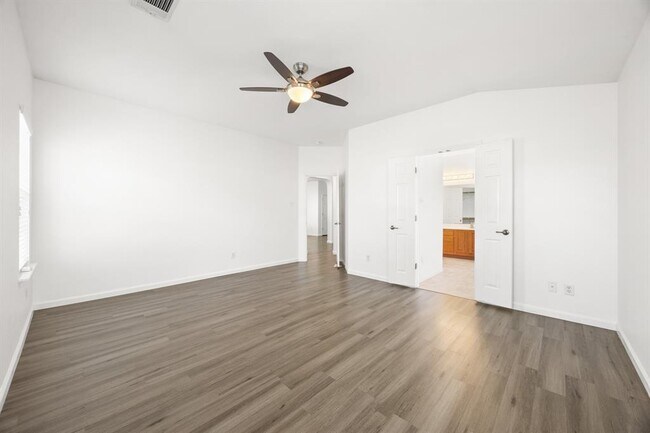 Building Photo - 1306 Lou Gehrig Ln