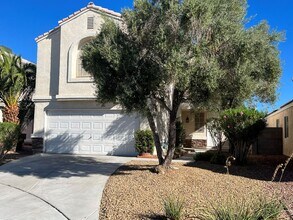 Building Photo - GORGEOUS NORTHWEST HOME, MOVE IN READY!