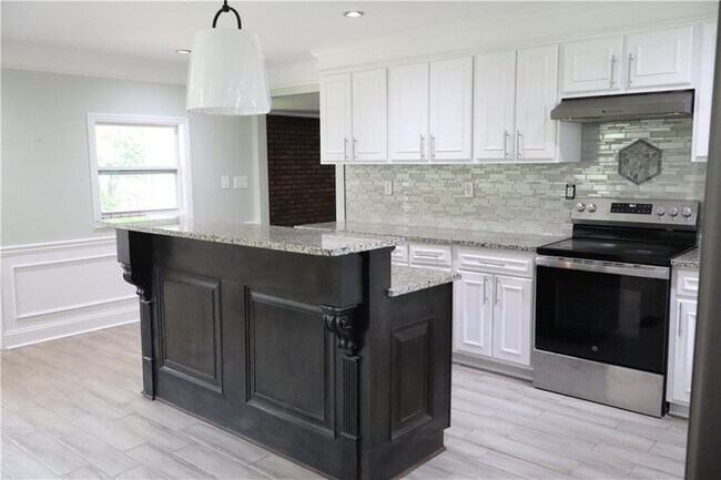 Building Photo - 3432 Gilleland Cir