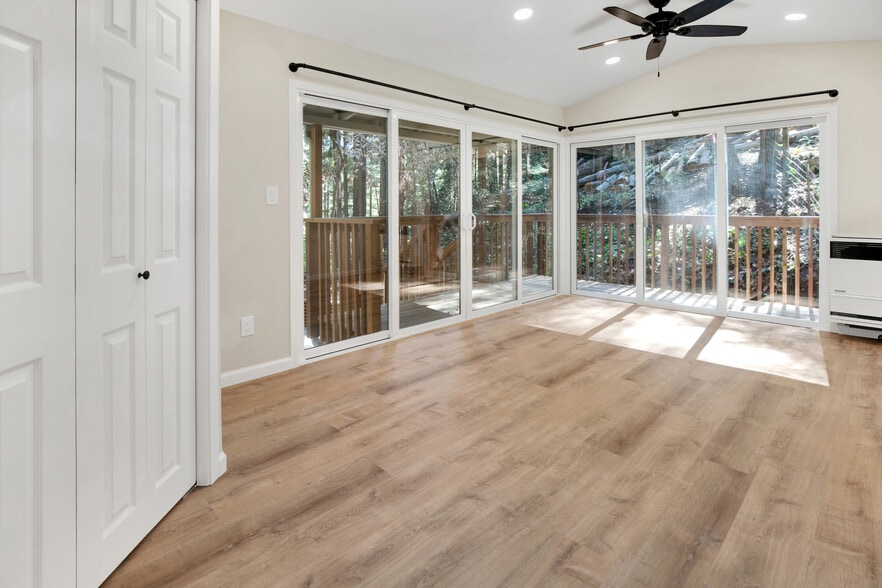 Building Photo - 504 Eden Ave