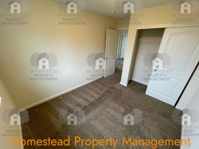 Building Photo - 476