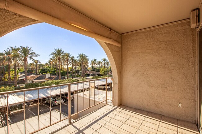 Building Photo - 4727 E Lafayette Blvd