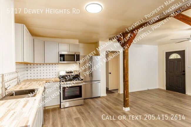 Building Photo - 5717 Dewey Heights Rd