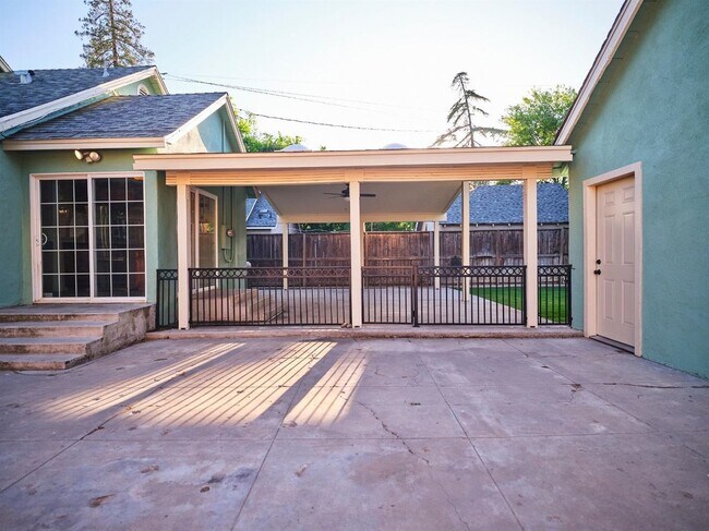 Building Photo - Charming 3 Bedroom in Historical Tower District