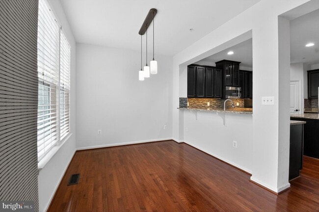 Building Photo - 22609 Winding Woods Way