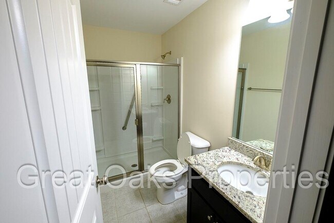 Building Photo - 108 Wellington Cir