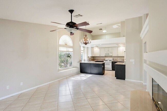 Building Photo - Single Story Northwest 3 Bedroom Pool Home