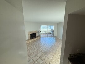 Building Photo - 14515 Wunderlich Dr