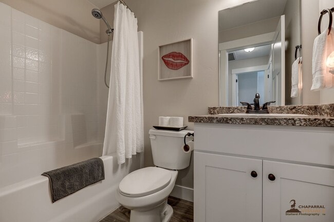 Building Photo - Spacious Family Home in Parowan