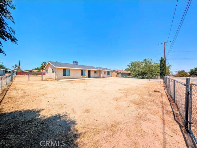 Building Photo - 10784 Lincoln Ave