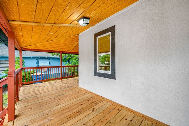 Building Photo - Fully Renovated 3-Bedroom, 2-Bathroom Home...
