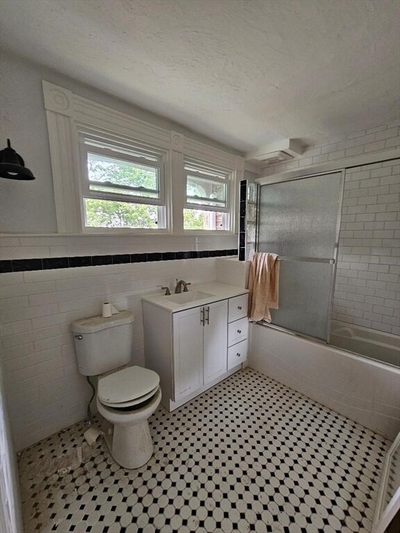 Building Photo - 764 Rock St