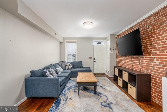 Building Photo - 110 Birckhead St