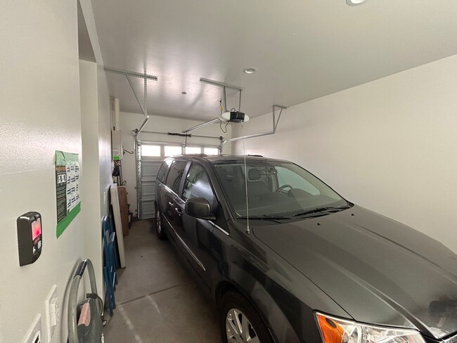 Building Photo - Fairview Village 55+ community $500 of first months rent.