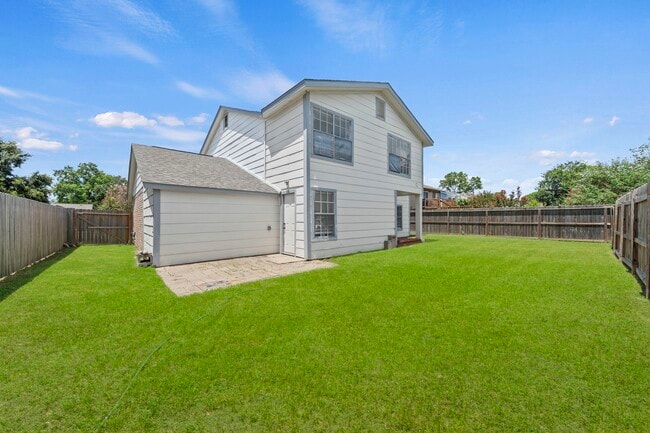 Building Photo - 16723 Running Quail Ct