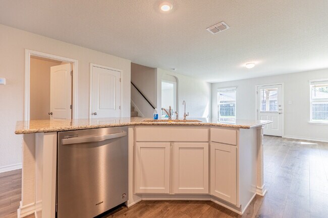 Building Photo - 9712 Moon Shine