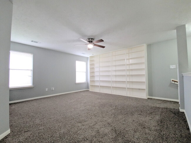 Building Photo - 4805 E Columbary Dr