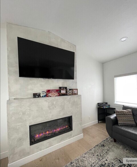Building Photo - 7252 S 1035 E