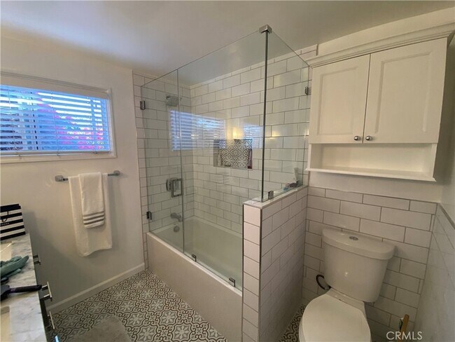 Building Photo - 4125 Bakman Ave