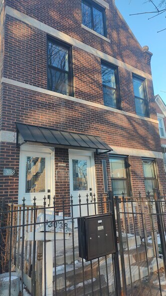 Building Photo - 3038 W 40th St