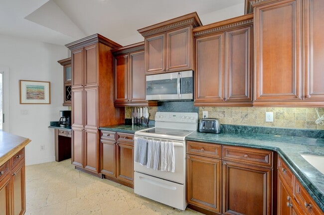 Building Photo - One of a Kind! Santa Rosa Beach Main home ...
