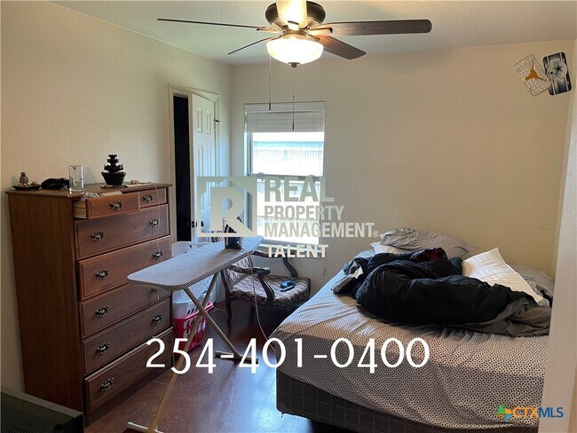 Building Photo - 602 Karey Dr