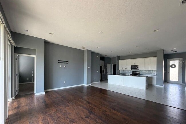 Building Photo - 2702 Scarborough Ct